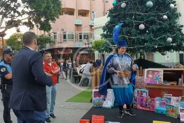 Desangelada clausura de la campaña de recogida juguetes en Telde (Foto Antonio Alí y TA)